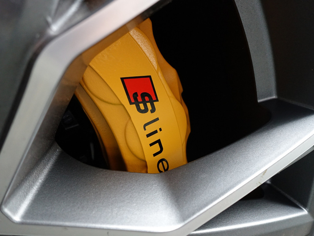 
Audi e-tron Sportback 55 quattro S Competition 95 kWh Aut- Design Leder, Bang Olufsen, Panodak, Memory Seats, Sfeerverlichting, Ada Cruise vol									