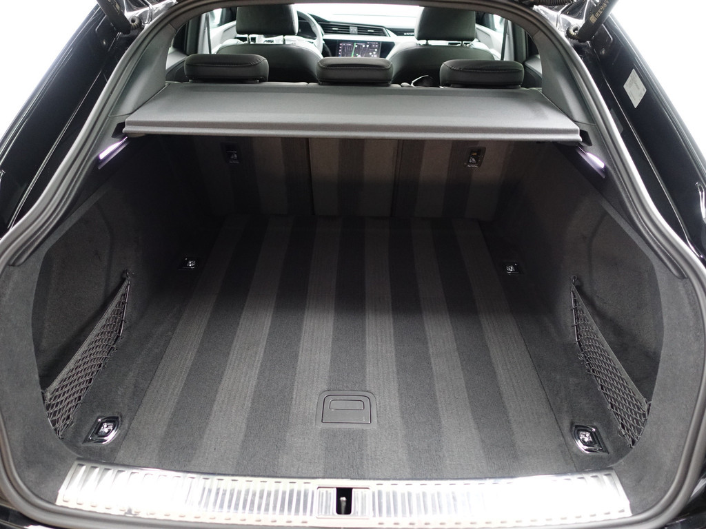 
Audi e-tron Sportback 55 quattro S Competition 95 kWh Aut- Design Leder, Bang Olufsen, Panodak, Memory Seats, Sfeerverlichting, Ada Cruise vol									