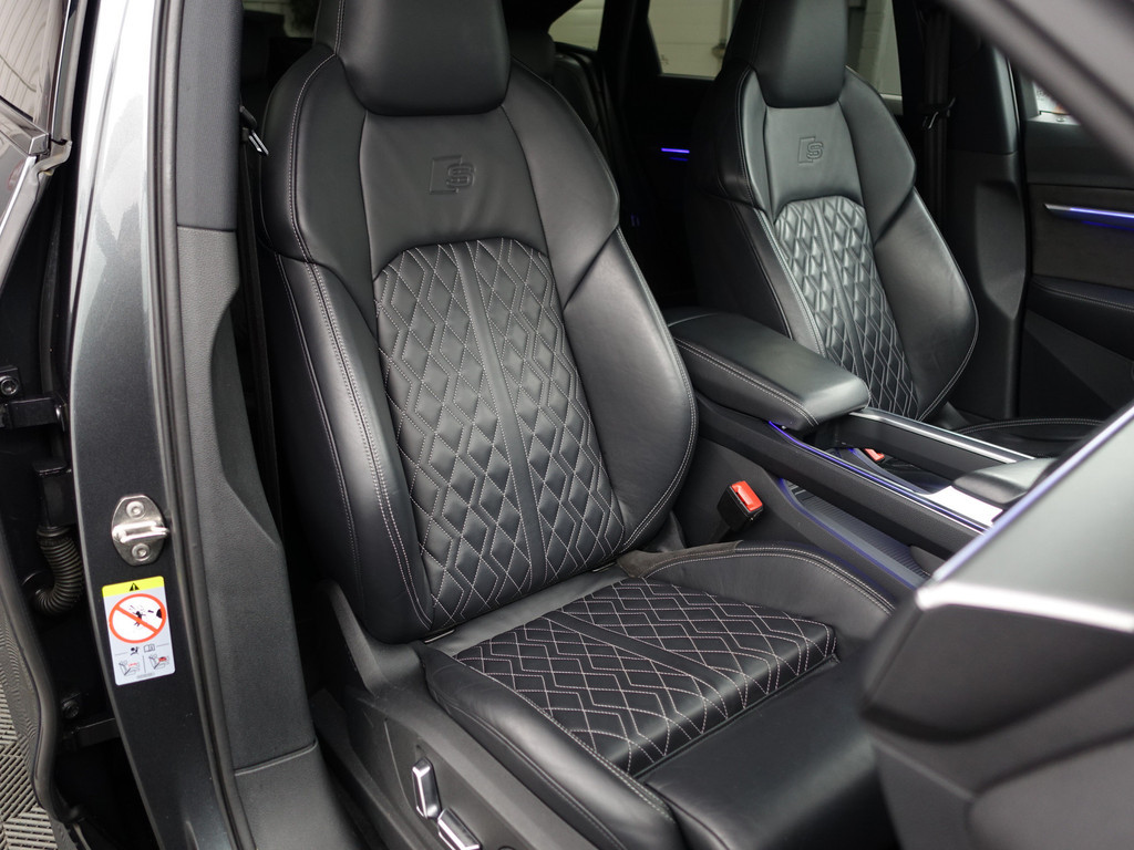 
Audi e-tron Sportback 55 quattro S Competition 95 kWh- Bang Olufsen, 2x Laadpoort, Design Leder, Head Up, Luchtvering Panodak vol									