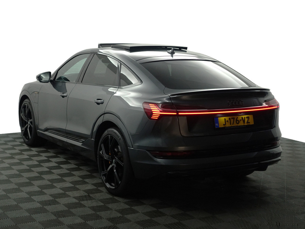 
Audi e-tron Sportback 55 quattro S Competition 95 kWh- Bang Olufsen, 2x Laadpoort, Design Leder, Head Up, Luchtvering Panodak vol									
