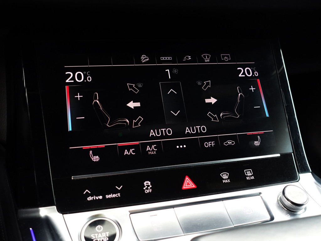 
Audi e-tron Sportback 55 quattro S Competition 95 kWh- Bang Olufsen, 2x Laadpoort, Design Leder, Head Up, Luchtvering Panodak vol									