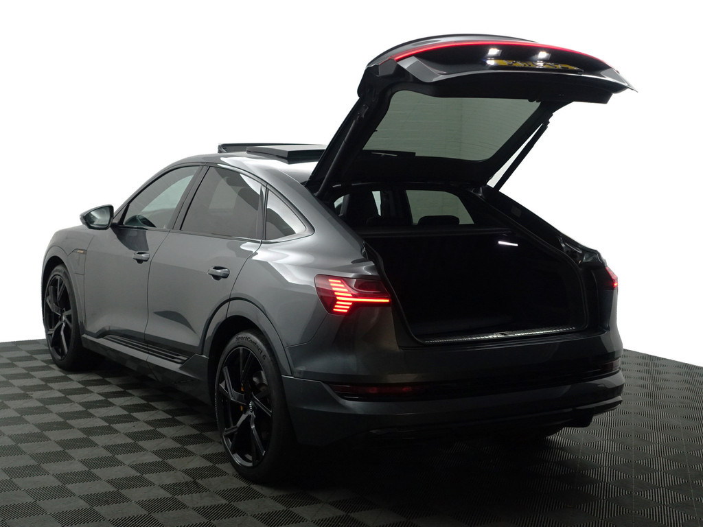 
Audi e-tron Sportback 55 quattro S Competition 95 kWh- Bang Olufsen, 2x Laadpoort, Design Leder, Head Up, Luchtvering Panodak vol									