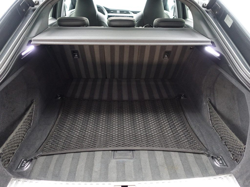 
Audi e-tron Sportback 55 quattro S Competition 95 kWh- Bang Olufsen, 2x Laadpoort, Design Leder, Head Up, Luchtvering Panodak vol									