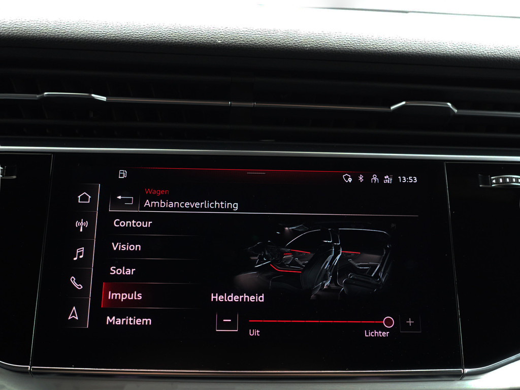 
								Audi Q8 55 TFSI e Quattro S Competition Aut- Panoramadak, Design Leder, Bang Olufsen, Head Up, Sfeerverlichting, Memory, CarPlay vol									