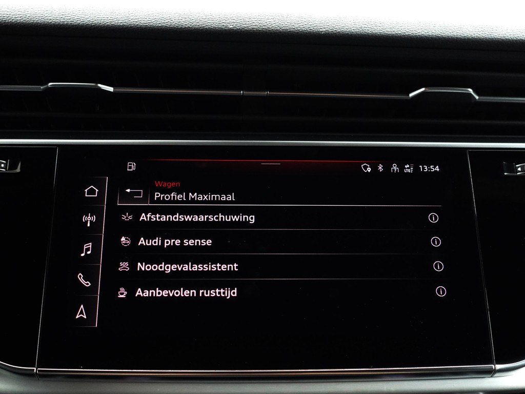 
								Audi Q8 55 TFSI e Quattro S Competition Aut- Panoramadak, Design Leder, Bang Olufsen, Head Up, Sfeerverlichting, Memory, CarPlay vol									