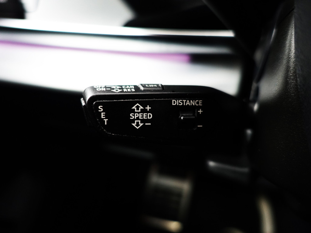 
								Audi Q8 55 TFSI e Quattro S Competition Aut- Panoramadak, Design Leder, Bang Olufsen, Head Up, Sfeerverlichting, Memory, CarPlay vol									