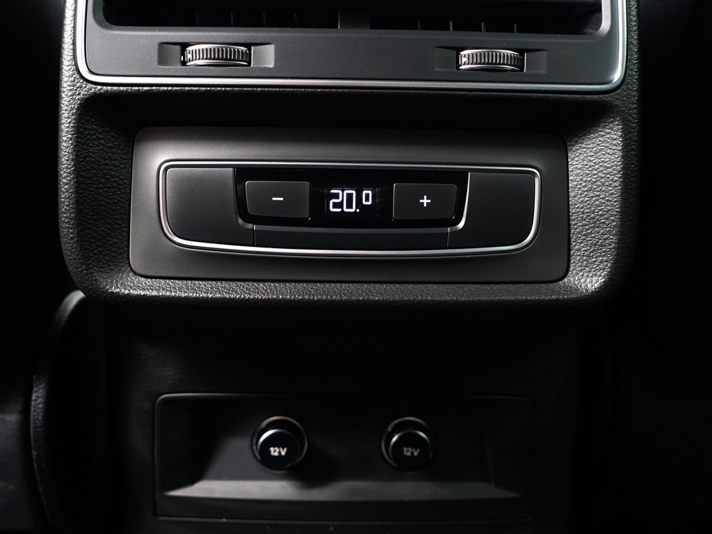 
								Audi Q8 55 TFSI e Quattro S Competition Aut- Panoramadak, Design Leder, Bang Olufsen, Head Up, Sfeerverlichting, Memory, CarPlay vol									