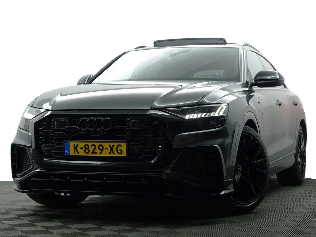 
								Audi Q8 55 TFSI e Quattro S Competition Aut- Panoramadak, Design Leder, Bang Olufsen, Head Up, Sfeerverlichting, Memory, CarPlay vol									