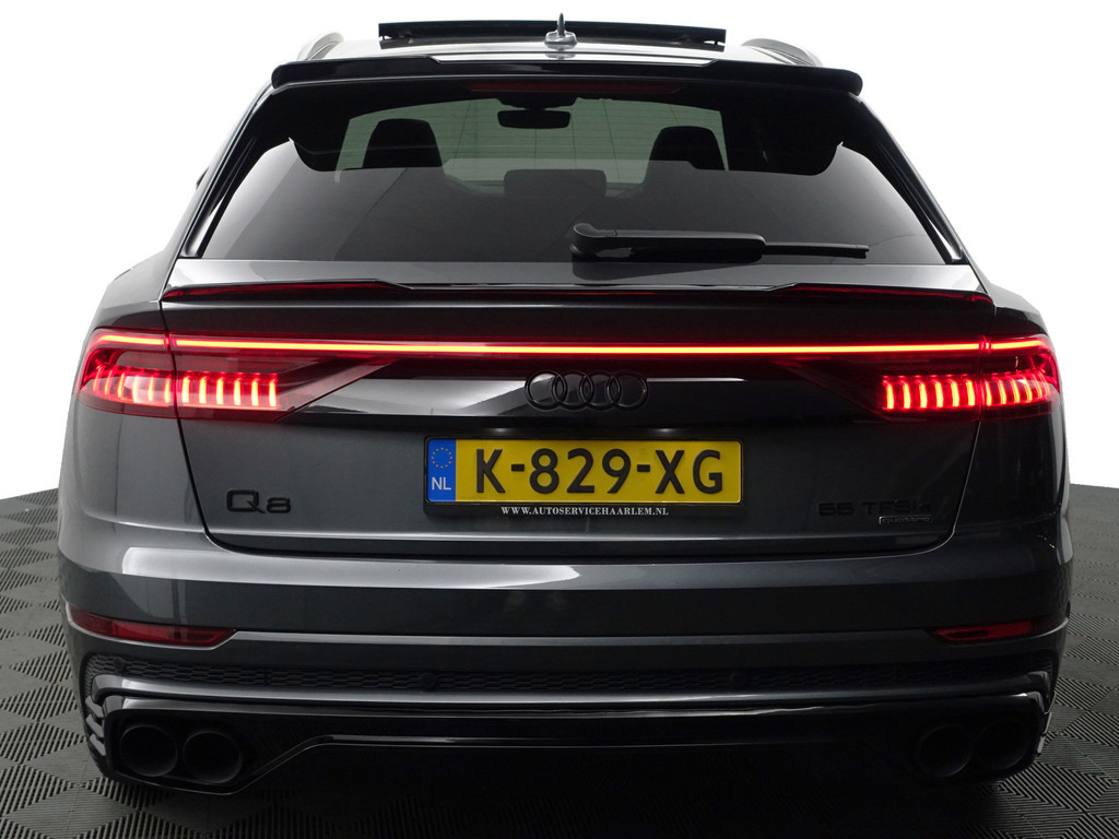 
								Audi Q8 55 TFSI e Quattro S Competition Aut- Panoramadak, Design Leder, Bang Olufsen, Head Up, Sfeerverlichting, Memory, CarPlay vol									