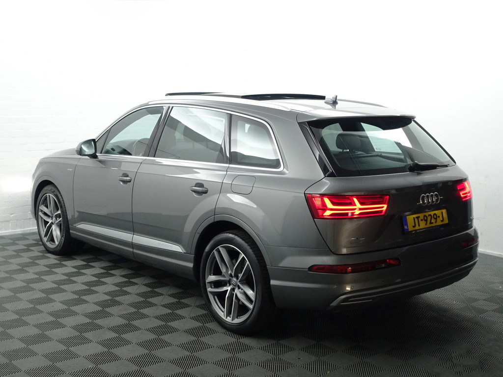 
Audi Q7 3.0 TDI e-tron Quattro S-line Premium Aut- Panoramadak, Xenon Led, Matrix, Bose Audio, Memory, Head Up vol									
