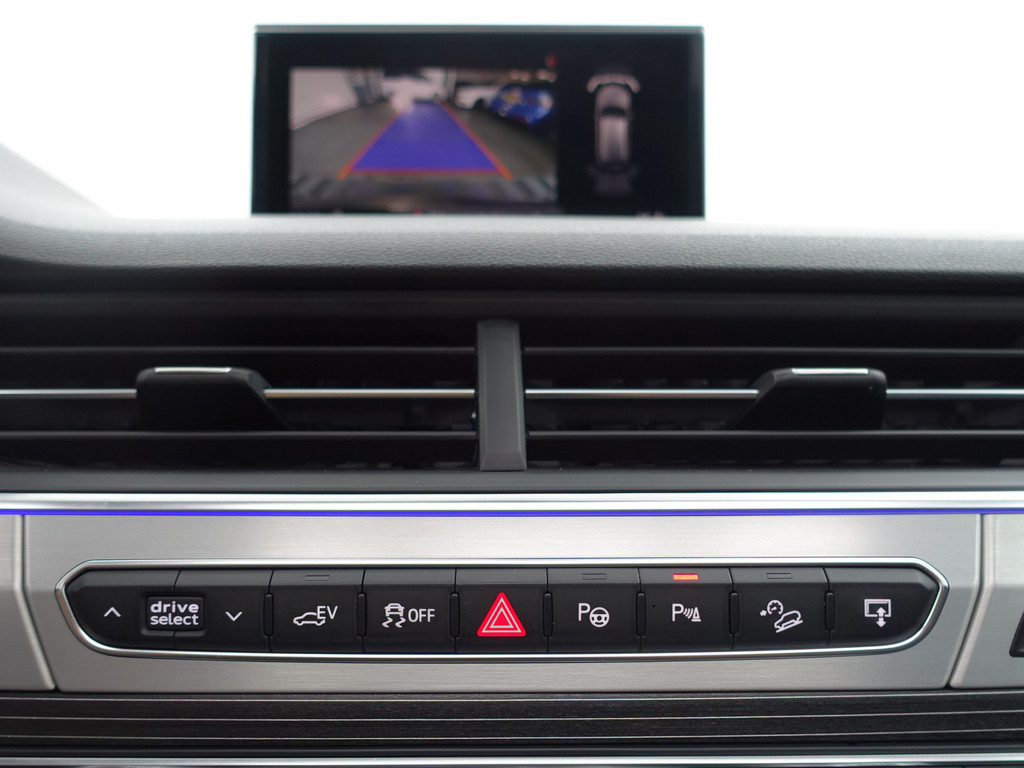 
Audi Q7 3.0 TDI e-tron Quattro S-line Premium Aut- Panoramadak, Xenon Led, Matrix, Bose Audio, Memory, Head Up vol									