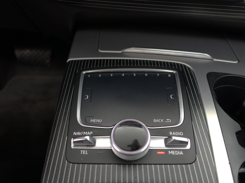 
Audi Q7 3.0 TDI e-tron Quattro S-line Premium Aut- Panoramadak, Xenon Led, Matrix, Bose Audio, Memory, Head Up vol									