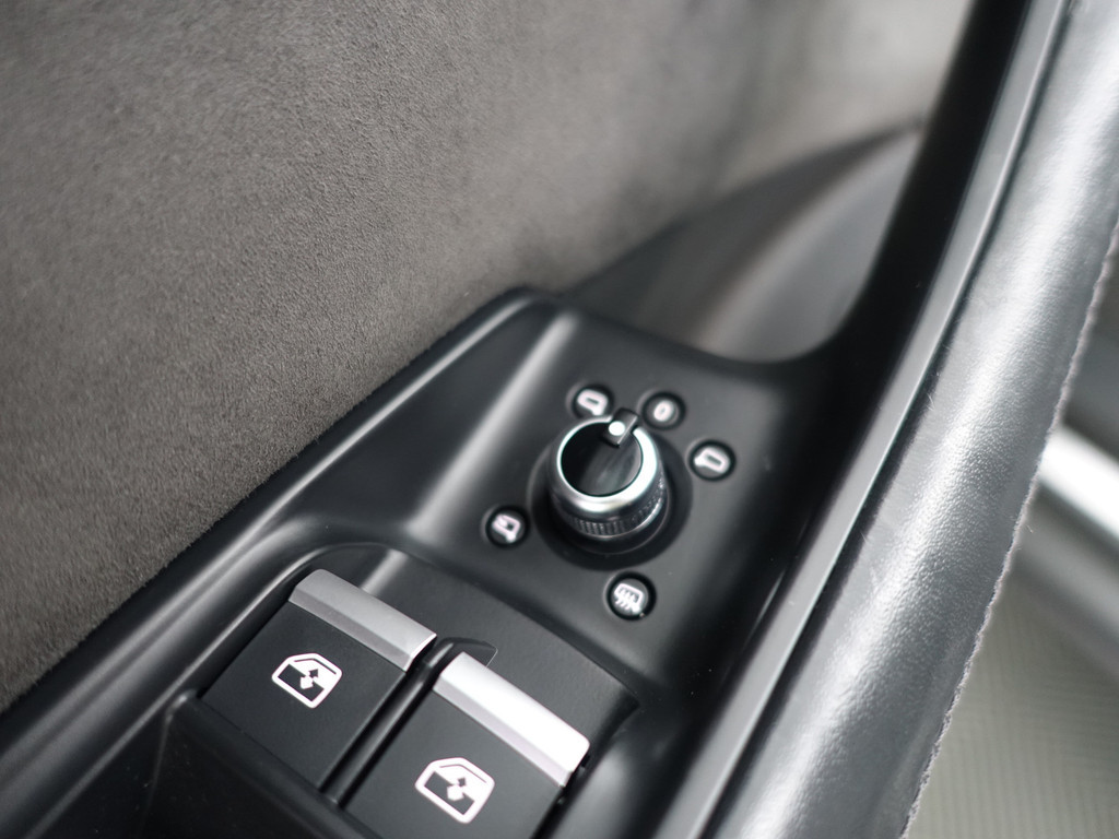 
Audi Q7 3.0 TDI e-tron Quattro S-line Premium Aut- Panoramadak, Xenon Led, Matrix, Bose Audio, Memory, Head Up vol									