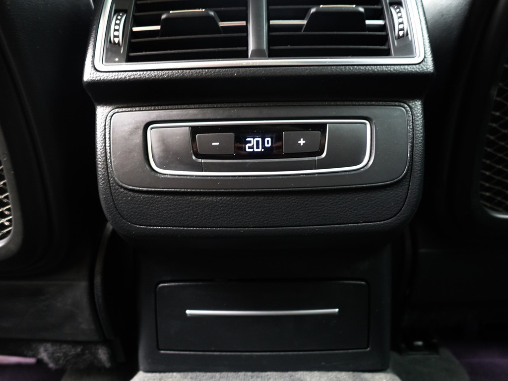 
Audi Q7 3.0 TDI e-tron Quattro S-line Premium Aut- Panoramadak, Xenon Led, Matrix, Bose Audio, Memory, Head Up vol									