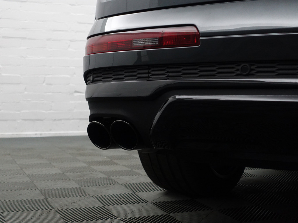 
Audi Q7 60 TFSI e Quattro S Competition- Design Leder, Luchtvering, Sfeerverlichting, Panoramadak, Bose audio, Memory vol									