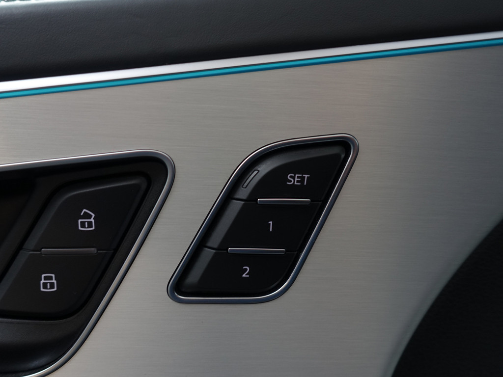 
Audi Q7 60 TFSI e Quattro S Competition- Design Leder, Luchtvering, Sfeerverlichting, Panoramadak, Bose audio, Memory vol									