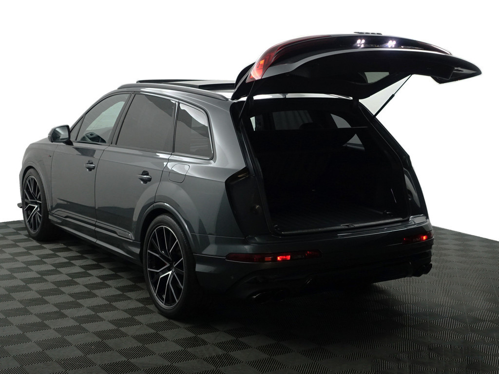 
Audi Q7 60 TFSI e Quattro S Competition- Design Leder, Luchtvering, Sfeerverlichting, Panoramadak, Bose audio, Memory vol									