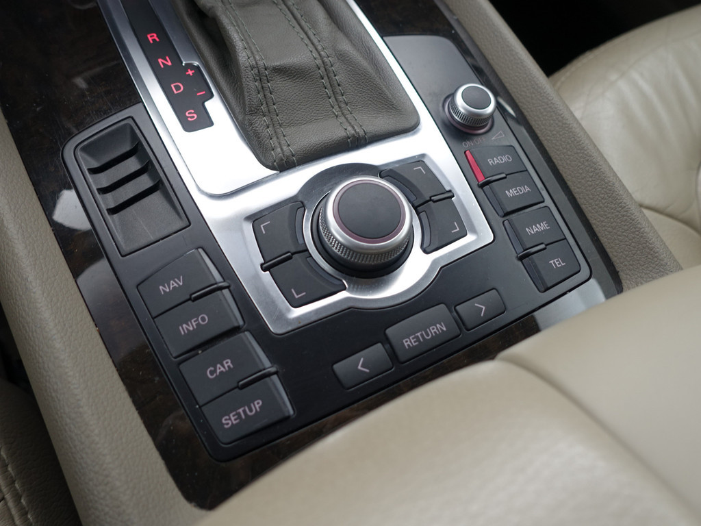 
Audi Q7 3.6 FSI Quattro Pro Line+ Aut- Young timer, Leder Interieur, Clima, Cruise, Park Assist vol									