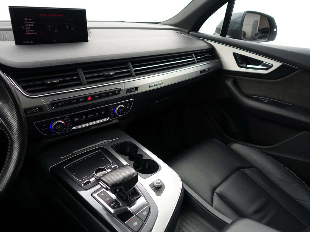
								Audi Q7 3.0 TDI e-tron Quattro S Line Black Optic- Panoramadak, Luchtvering, Sfeerverlichting, Camera, Leder Sport Interieur vol									