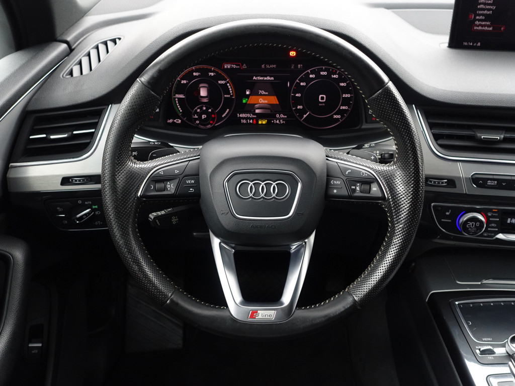 
								Audi Q7 3.0 TDI e-tron Quattro S Line Black Optic- Panoramadak, Luchtvering, Sfeerverlichting, Camera, Leder Sport Interieur vol									