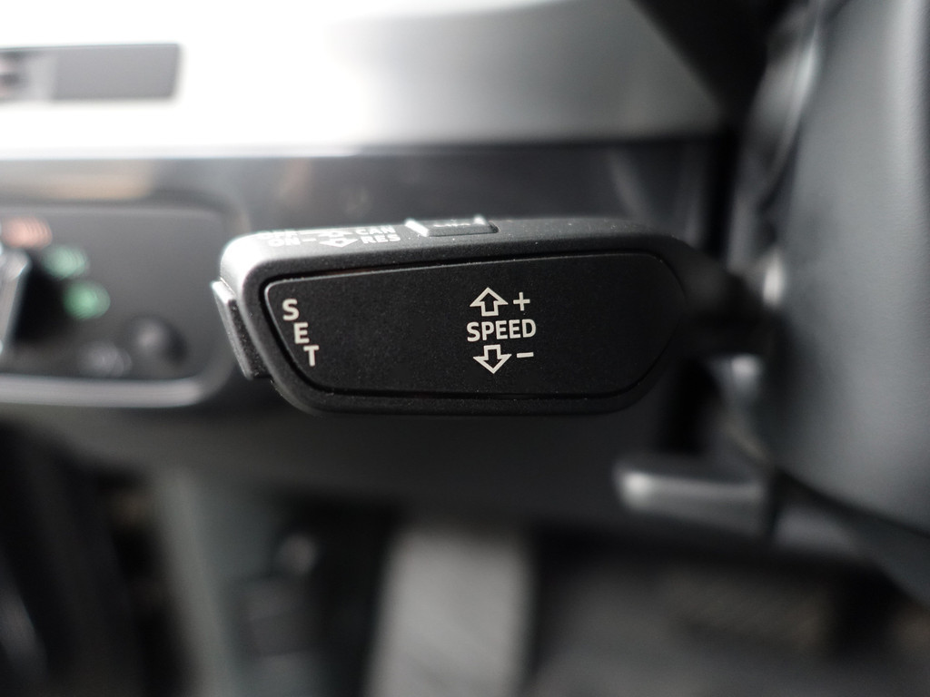 
								Audi Q7 3.0 TDI e-tron Quattro S Line Black Optic- Panoramadak, Luchtvering, Sfeerverlichting, Camera, Leder Sport Interieur vol									