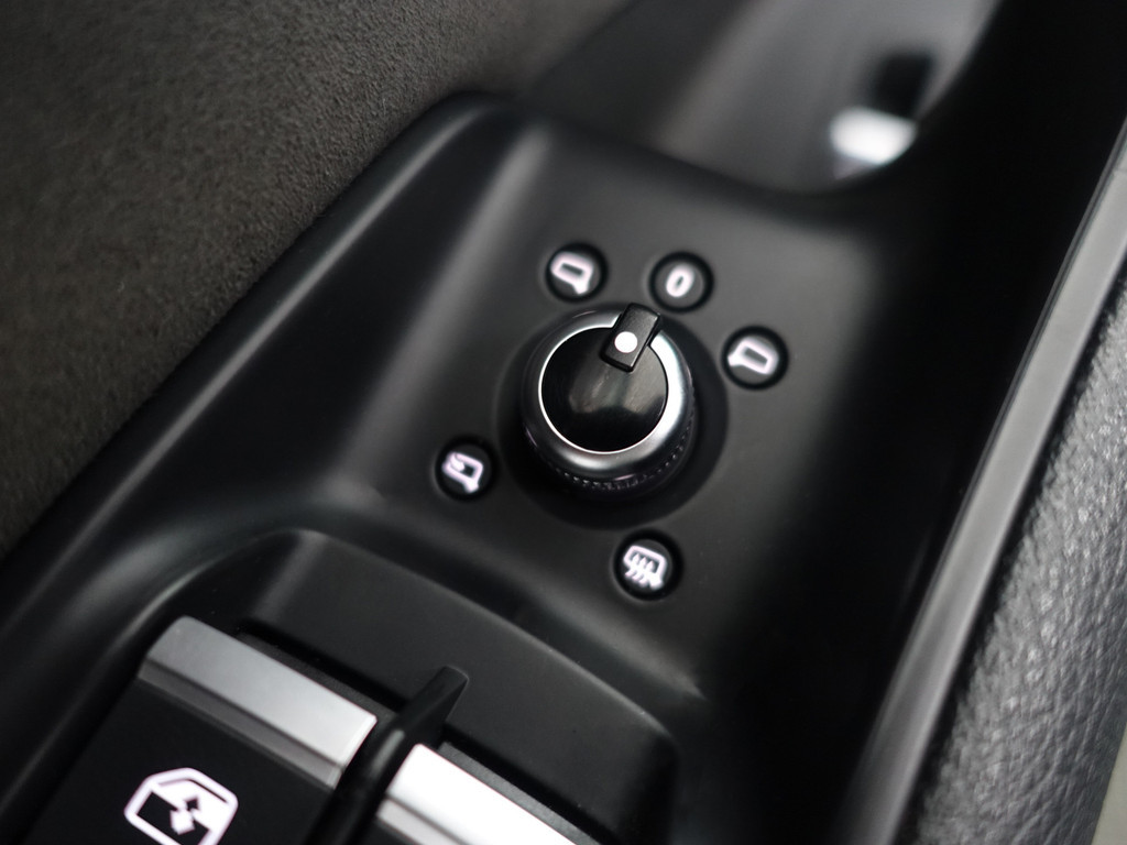 
								Audi Q7 3.0 TDI e-tron Quattro S Line Black Optic- Panoramadak, Luchtvering, Sfeerverlichting, Camera, Leder Sport Interieur vol									