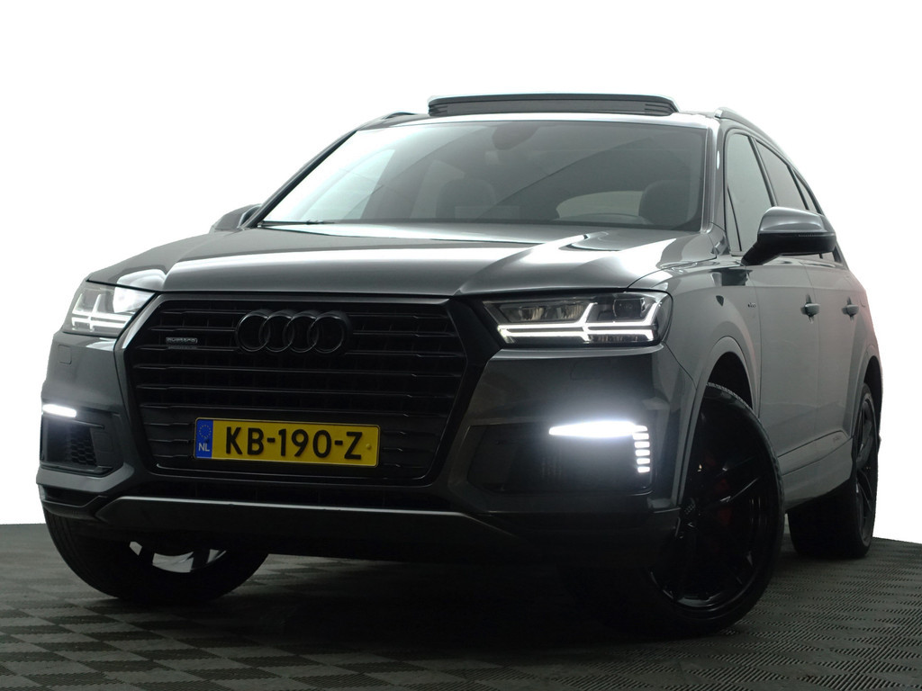 
								Audi Q7 3.0 TDI e-tron Quattro S Line Black Optic- Panoramadak, Luchtvering, Sfeerverlichting, Camera, Leder Sport Interieur vol									