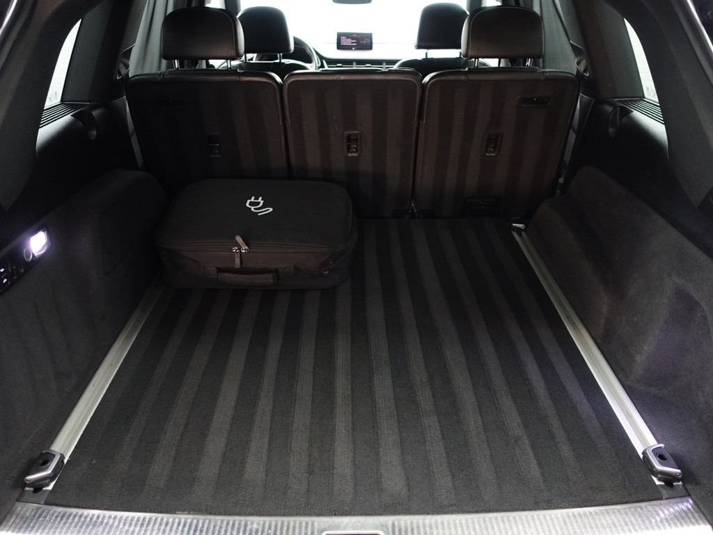 
Audi Q7 3.0 TDI e-tron Quattro S Line Black Optic Aut- Luchtvering, Sfeerverlichting, Standkachel, Xenon Led, Memory Seats, Virtual Cockpit vol									