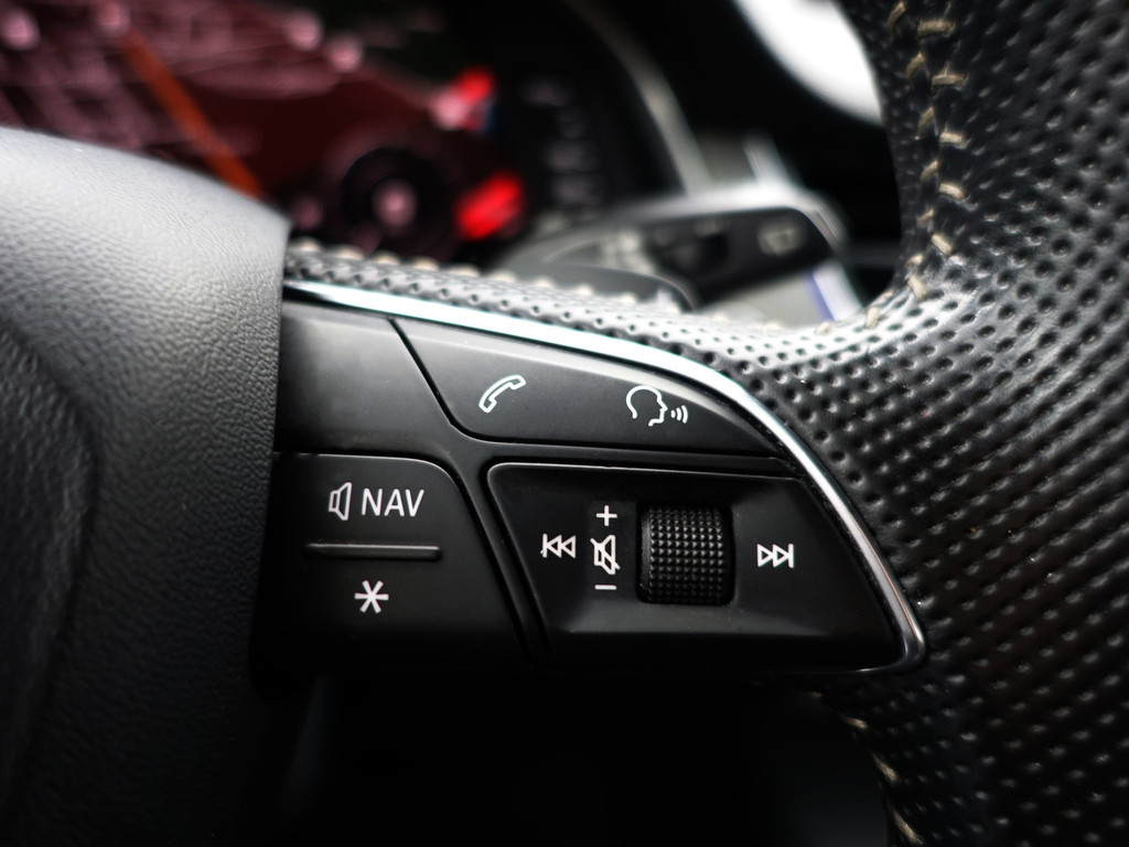 
Audi Q7 3.0 TDI e-tron Quattro S Line+ Aut- Panoramadak, Sfeerverlichting, 360 Camera, Standkachel, Memory, Elek Trekhaak vol									