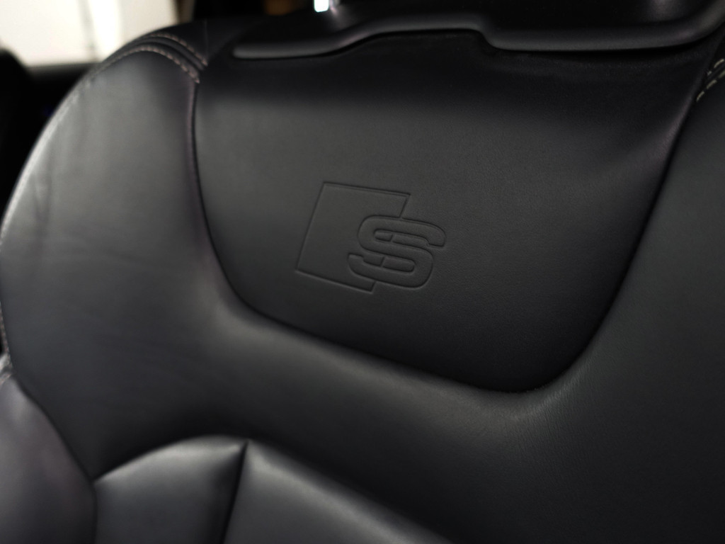 
Audi Q7 3.0 TDI e-tron Quattro S Line+ Aut- Panoramadak, Sfeerverlichting, 360 Camera, Standkachel, Memory, Elek Trekhaak vol									