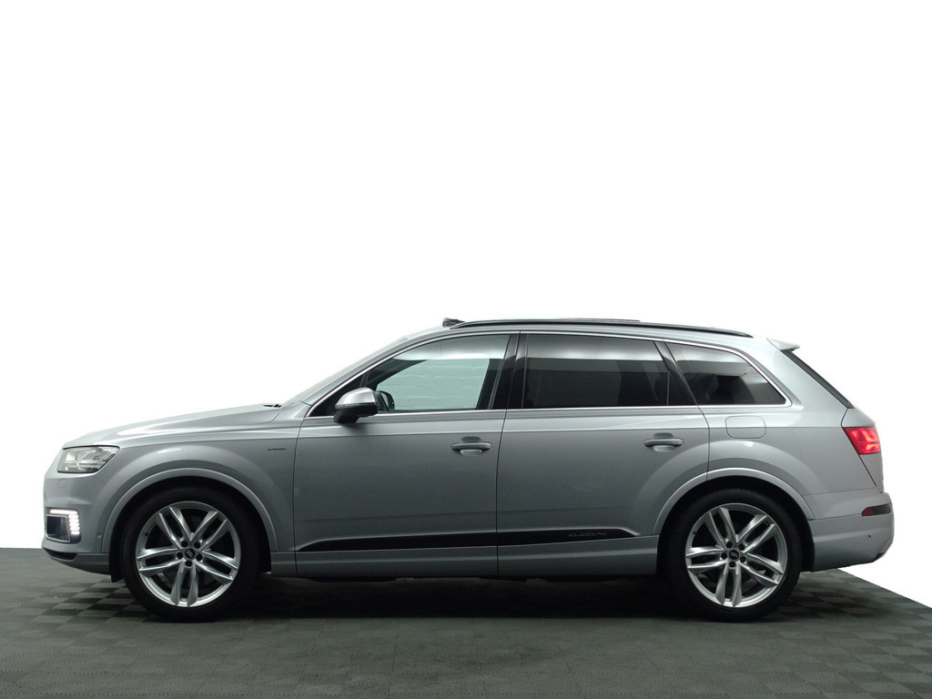 
Audi Q7 3.0 TDI e-tron Quattro S Line+ Aut- Panoramadak, Sfeerverlichting, 360 Camera, Standkachel, Memory, Elek Trekhaak vol									