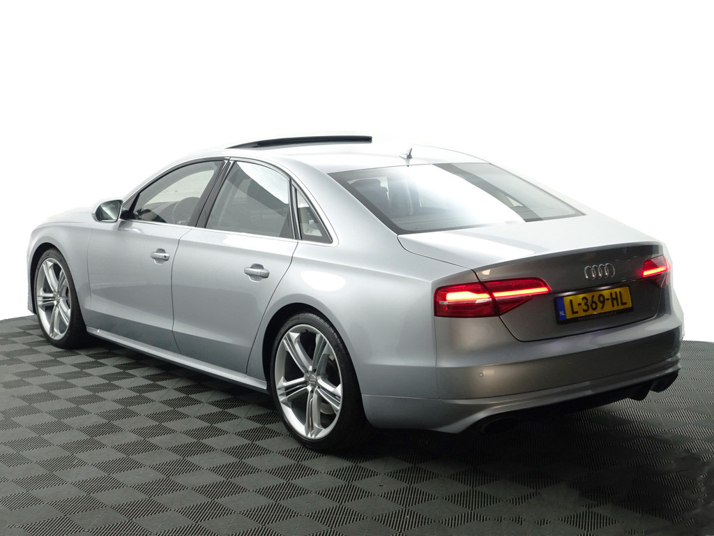 
								Audi A8 4.0 TFSI S8 Quattro Design selection- Stoelmassage, Head Up, Stoelventilatie, Alcantara interieur afwerking vol									