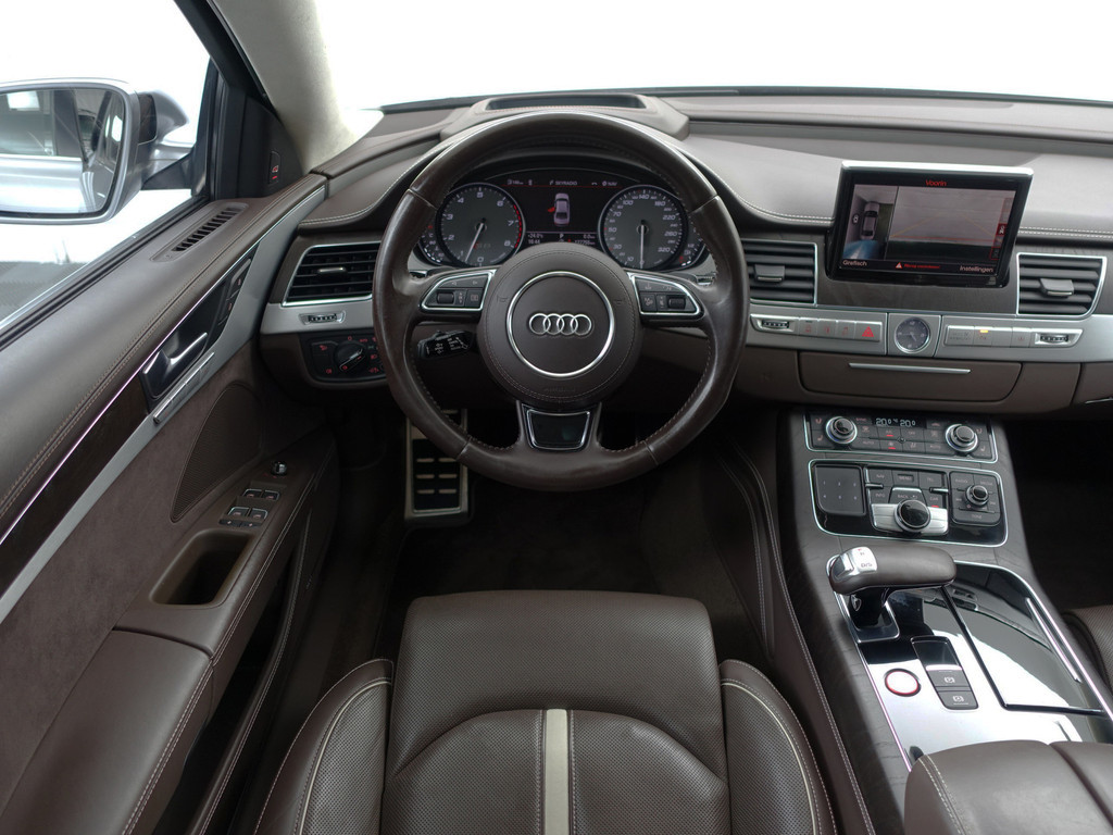 
								Audi A8 4.0 TFSI S8 Quattro Design selection- Stoelmassage, Head Up, Stoelventilatie, Alcantara interieur afwerking vol									