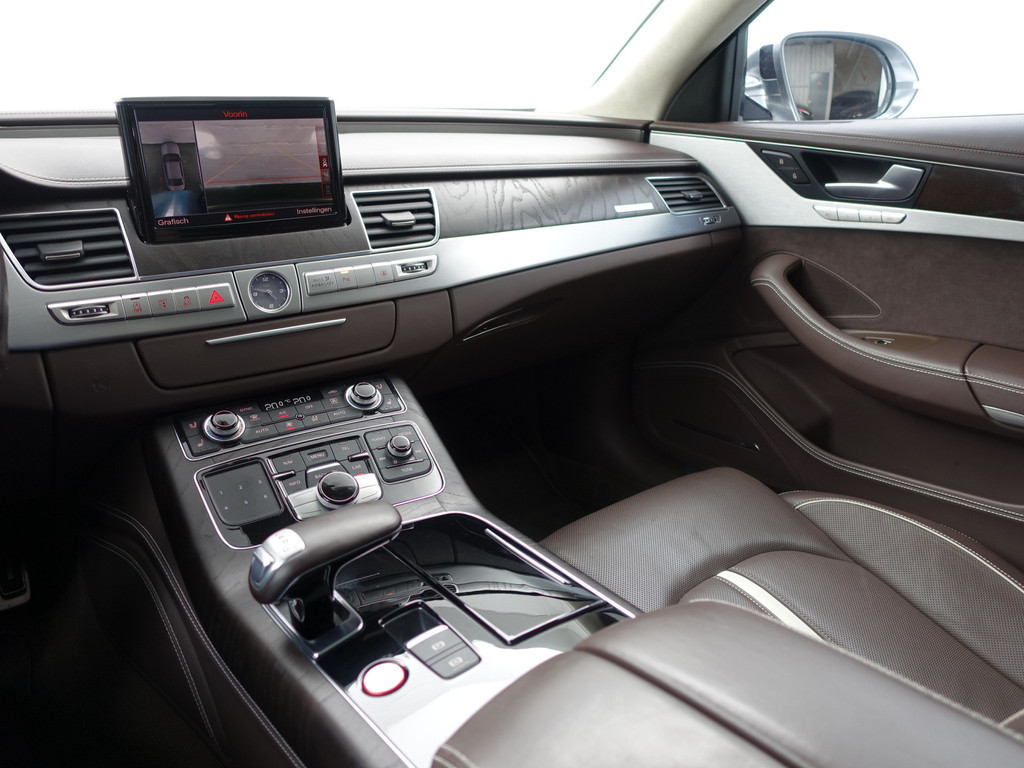 
								Audi A8 4.0 TFSI S8 Quattro Design selection- Stoelmassage, Head Up, Stoelventilatie, Alcantara interieur afwerking vol									