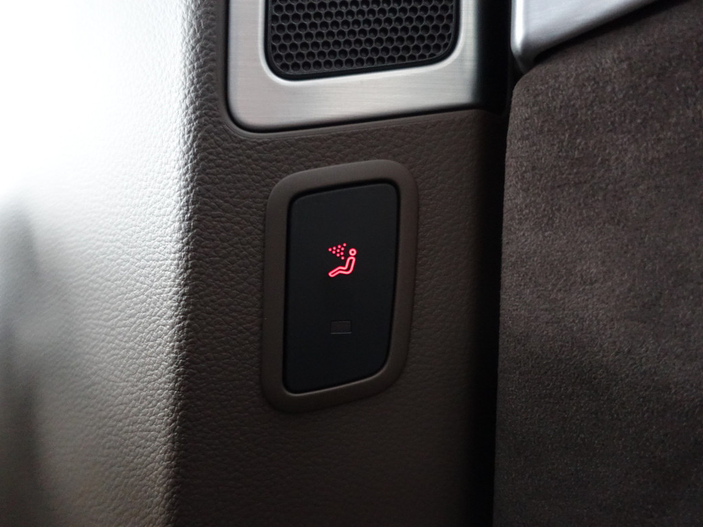 
								Audi A8 4.0 TFSI S8 Quattro Design selection- Stoelmassage, Head Up, Stoelventilatie, Alcantara interieur afwerking vol									