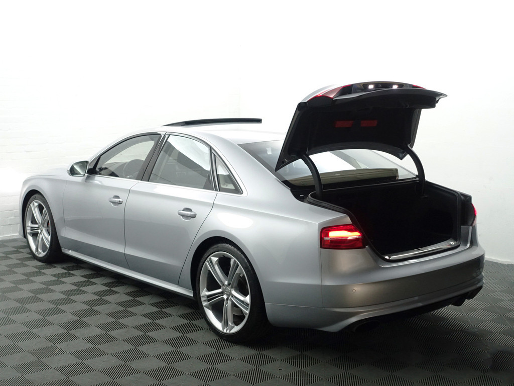 
								Audi A8 4.0 TFSI S8 Quattro Design selection- Stoelmassage, Head Up, Stoelventilatie, Alcantara interieur afwerking vol									