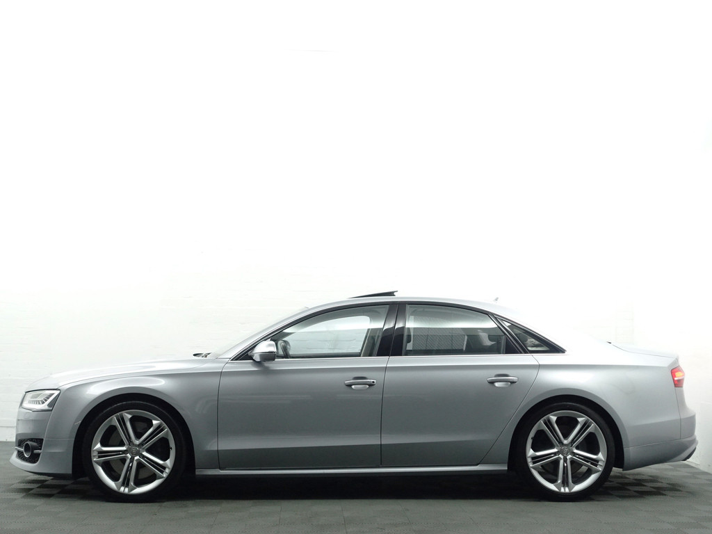 
								Audi A8 4.0 TFSI S8 Quattro Design selection- Stoelmassage, Head Up, Stoelventilatie, Alcantara interieur afwerking vol									