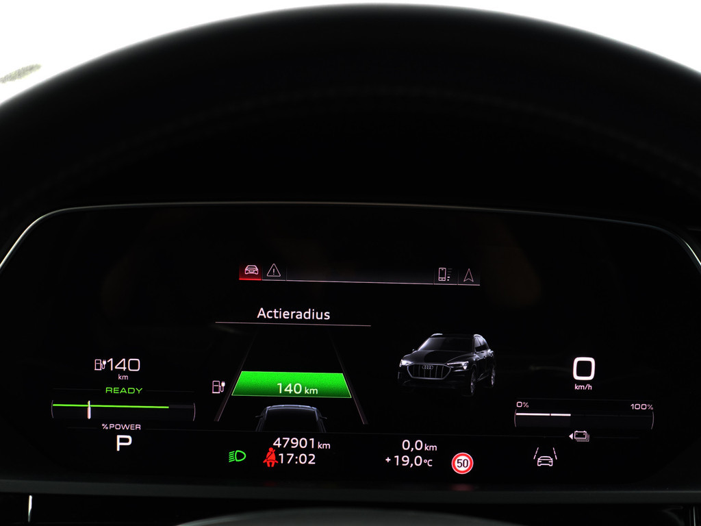 
								Audi e-tron 55 quattro S edition 95 kWh- Panoramadak, Bang Olufsen, Sfeerverlichting, Memory, CarPlay, Leder Interieur vol									