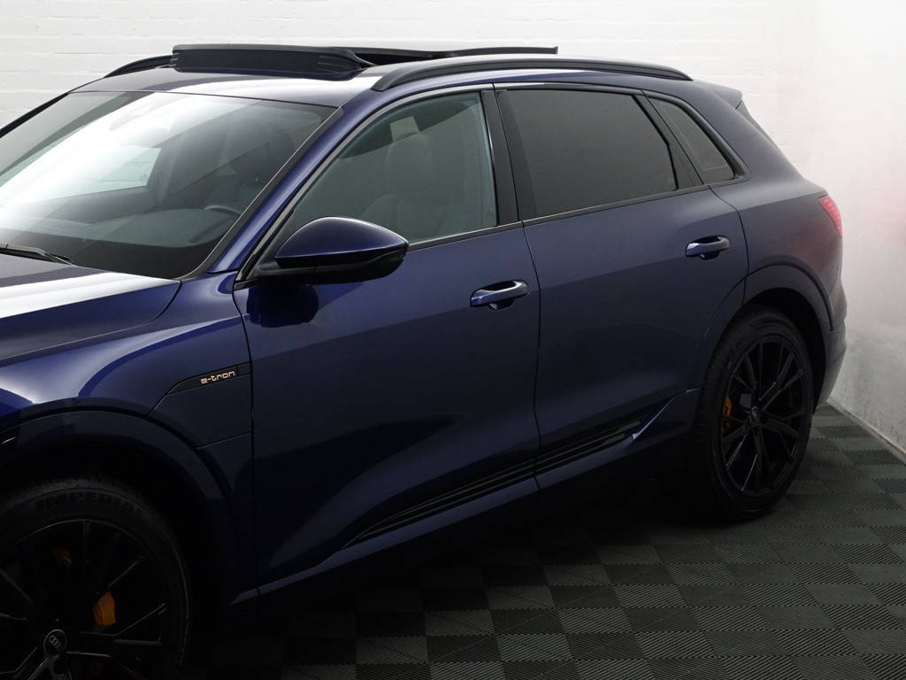
								Audi e-tron 55 quattro S edition 95 kWh- Panoramadak, Bang Olufsen, Sfeerverlichting, Memory, CarPlay, Leder Interieur vol									