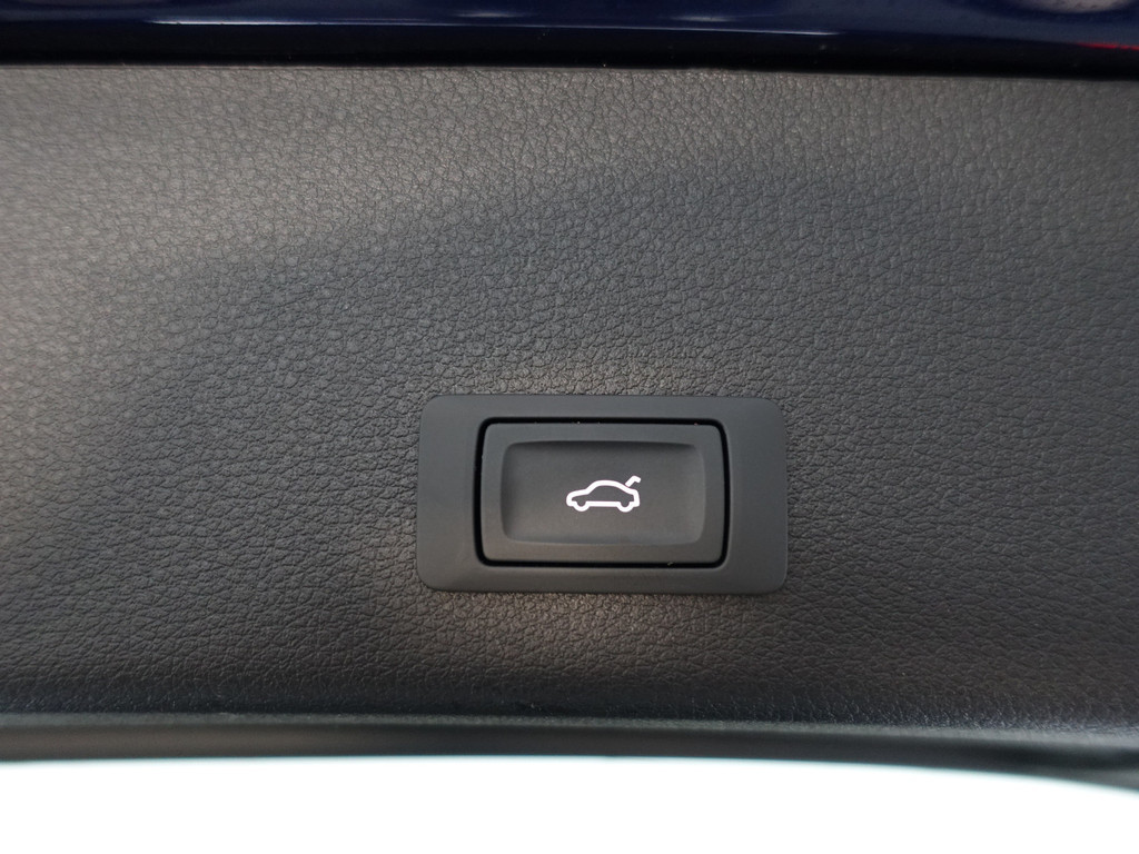 
								Audi e-tron 55 quattro S edition 95 kWh- Panoramadak, Bang Olufsen, Sfeerverlichting, Memory, CarPlay, Leder Interieur vol									