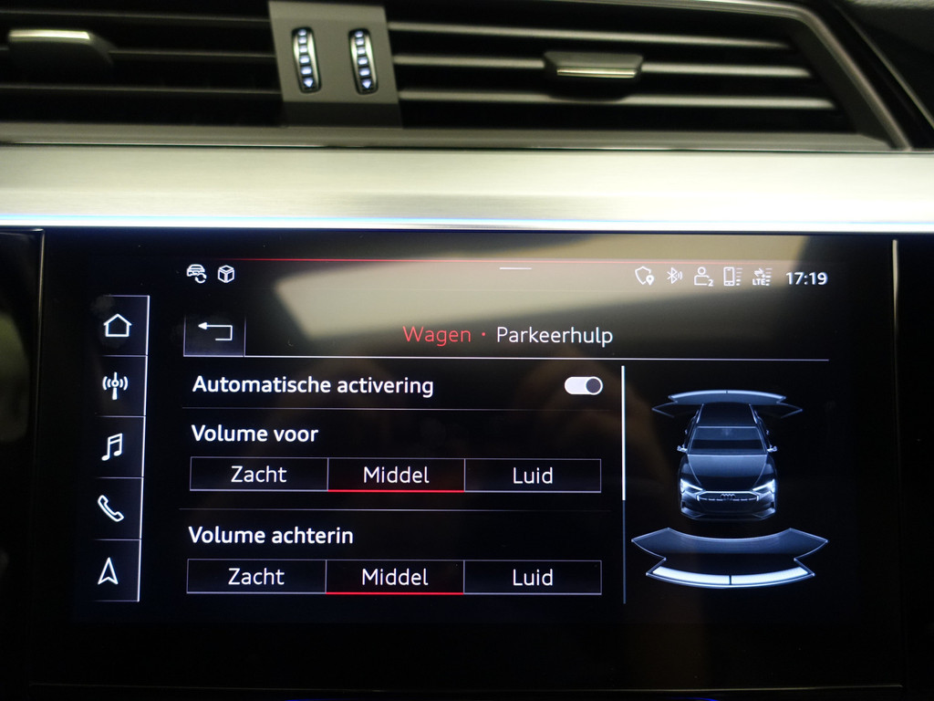 
Audi e-tron 55 quattro S Competition Edition 95 kWh Panodak, Bang Olufsen, 360 Camera, Sfeerverlichting, Xenon led matrix vol									