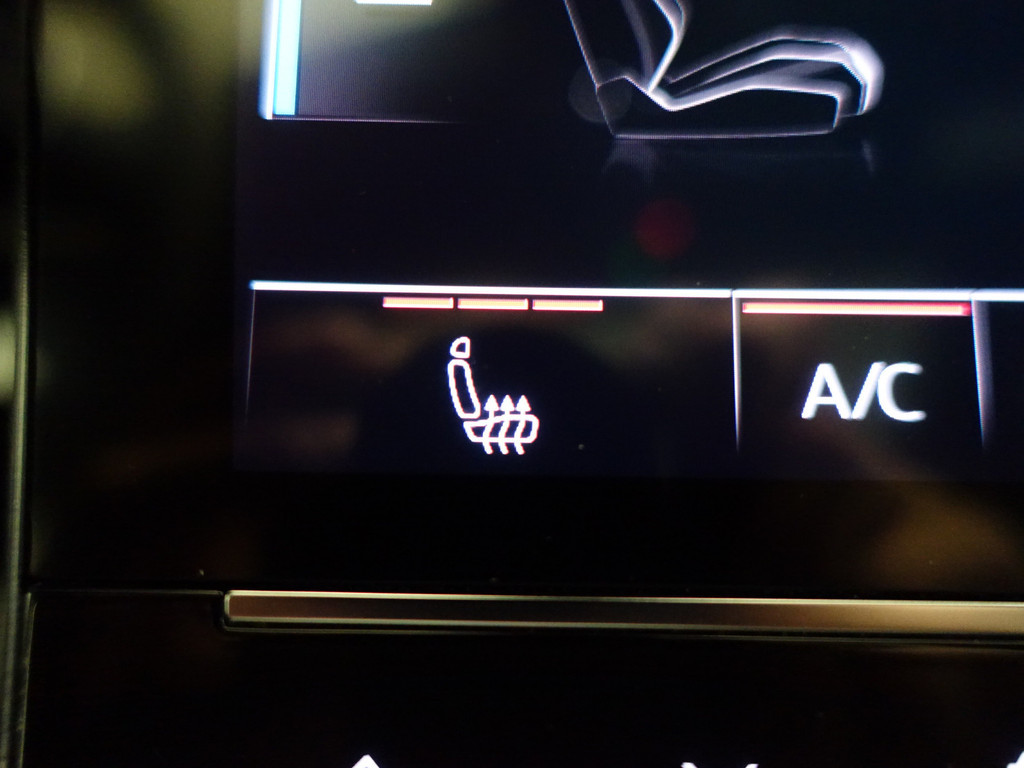 
Audi e-tron 55 quattro S Competition Edition 95 kWh Panodak, Bang Olufsen, 360 Camera, Sfeerverlichting, Xenon led matrix vol									