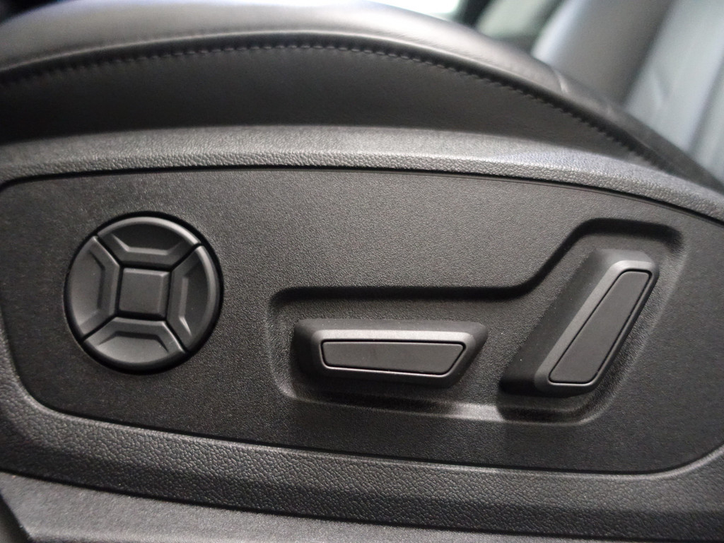 
Audi e-tron 55 quattro S Competition Edition 95 kWh Panodak, Bang Olufsen, 360 Camera, Sfeerverlichting, Xenon led matrix vol									