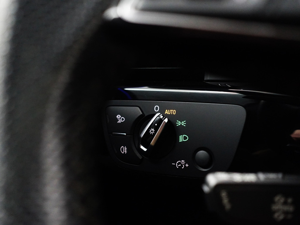 
Audi A5 Sportback 2.0 TFSI S Black Optic Aut- Panodak, Sfeerverlichting, Keyless, Park Assist, Xenon Led Matrix, Dynamic Select vol									