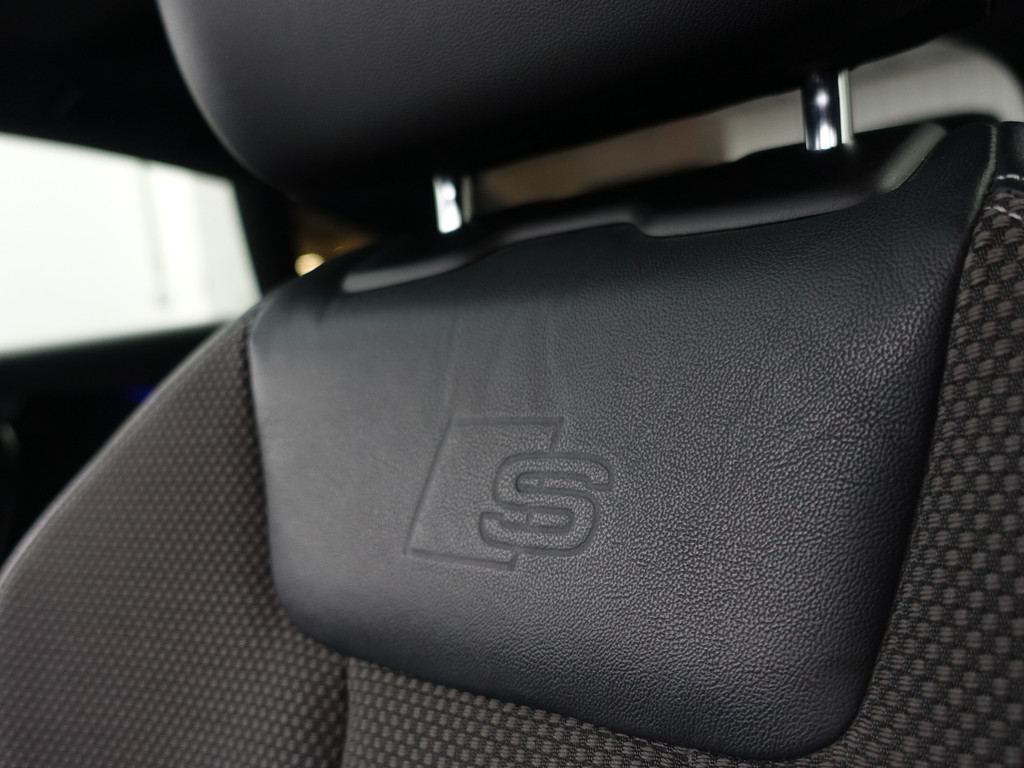 
Audi A5 Sportback 2.0 TFSI S Black Optic Aut- Panodak, Sfeerverlichting, Keyless, Park Assist, Xenon Led Matrix, Dynamic Select vol									