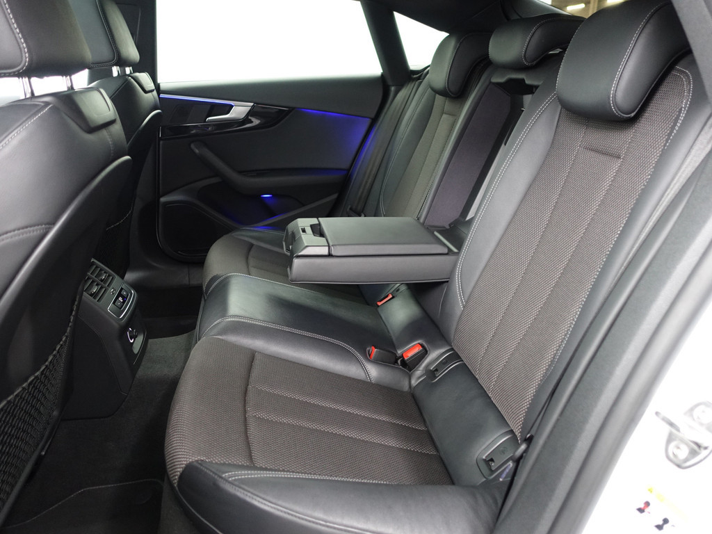 
Audi A5 Sportback 2.0 TFSI S Black Optic Aut- Panodak, Sfeerverlichting, Keyless, Park Assist, Xenon Led Matrix, Dynamic Select vol									