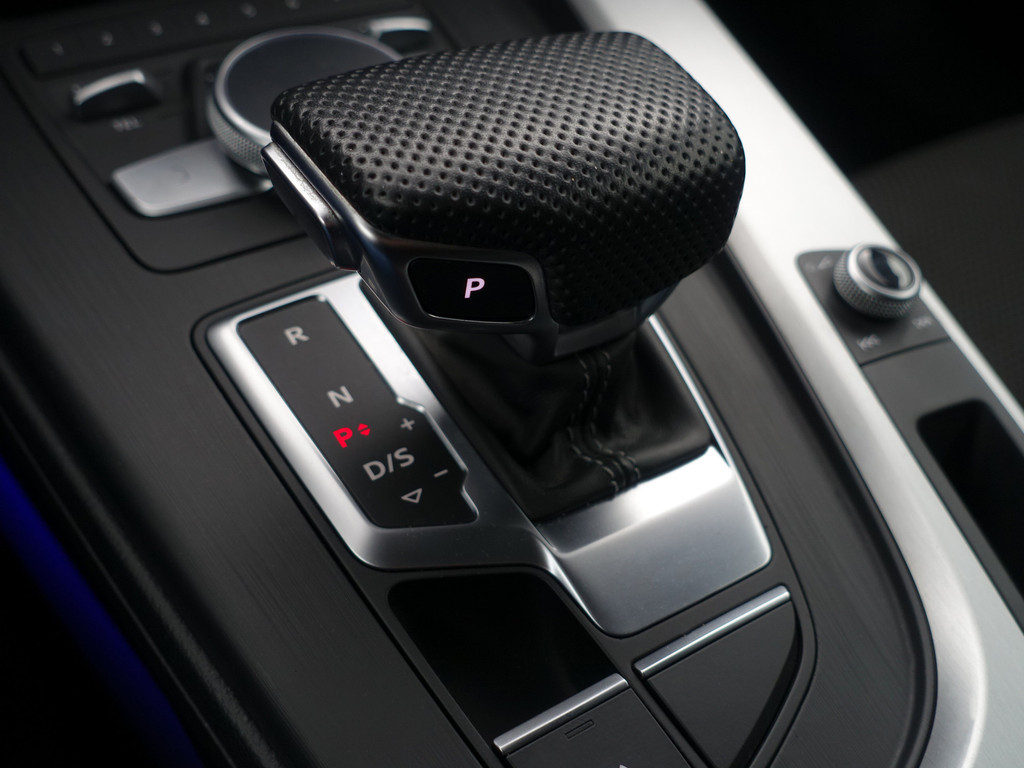 
								Audi A5 Sportback 40 TFSI S Line Aut- Panoramadak, Sfeerverlichting, Xenon Led, Dynamic Select, Keyless, Sport Leder Interieur vol									