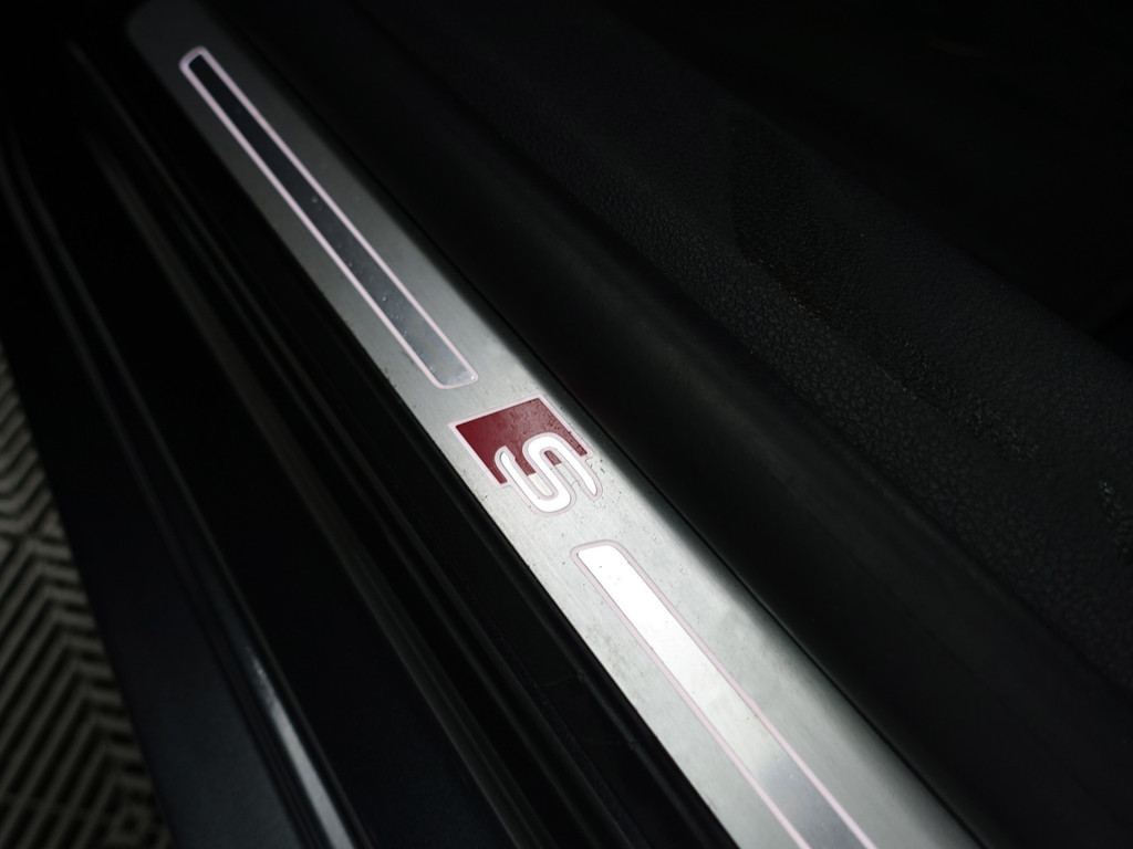 
								Audi A5 Sportback 40 TFSI S Line Aut- Panoramadak, Sfeerverlichting, Xenon Led, Dynamic Select, Keyless, Sport Leder Interieur vol									