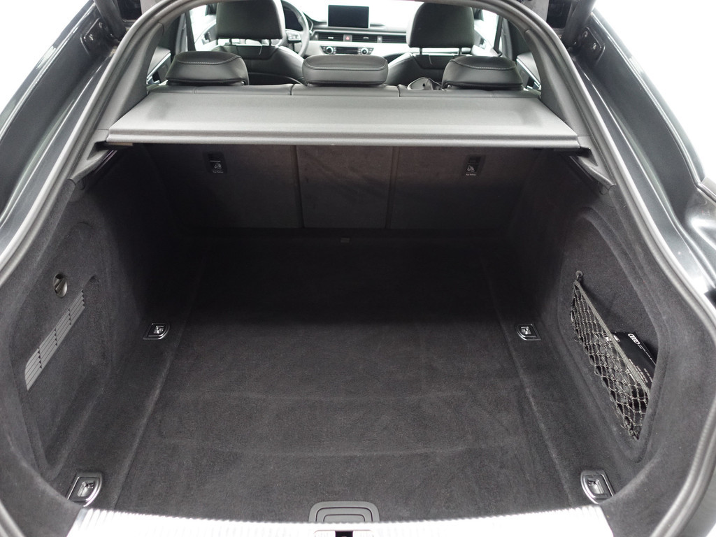 
								Audi A5 Sportback 40 TFSI S Line Aut- Panoramadak, Sfeerverlichting, Xenon Led, Dynamic Select, Keyless, Sport Leder Interieur vol									