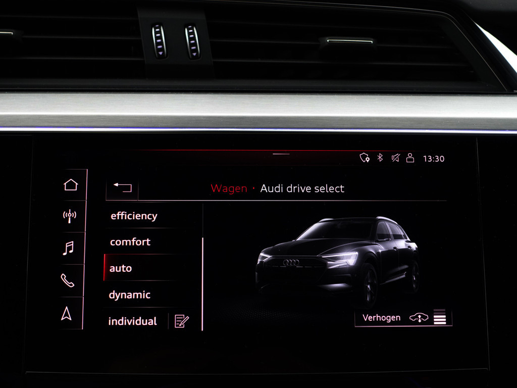 
Audi e-tron e-tron 55 quattro S Competition 95 kWh- Camera Spiegels, Panoramadak, Bang Olufsen, Sfeerverlichting, Memory vol									